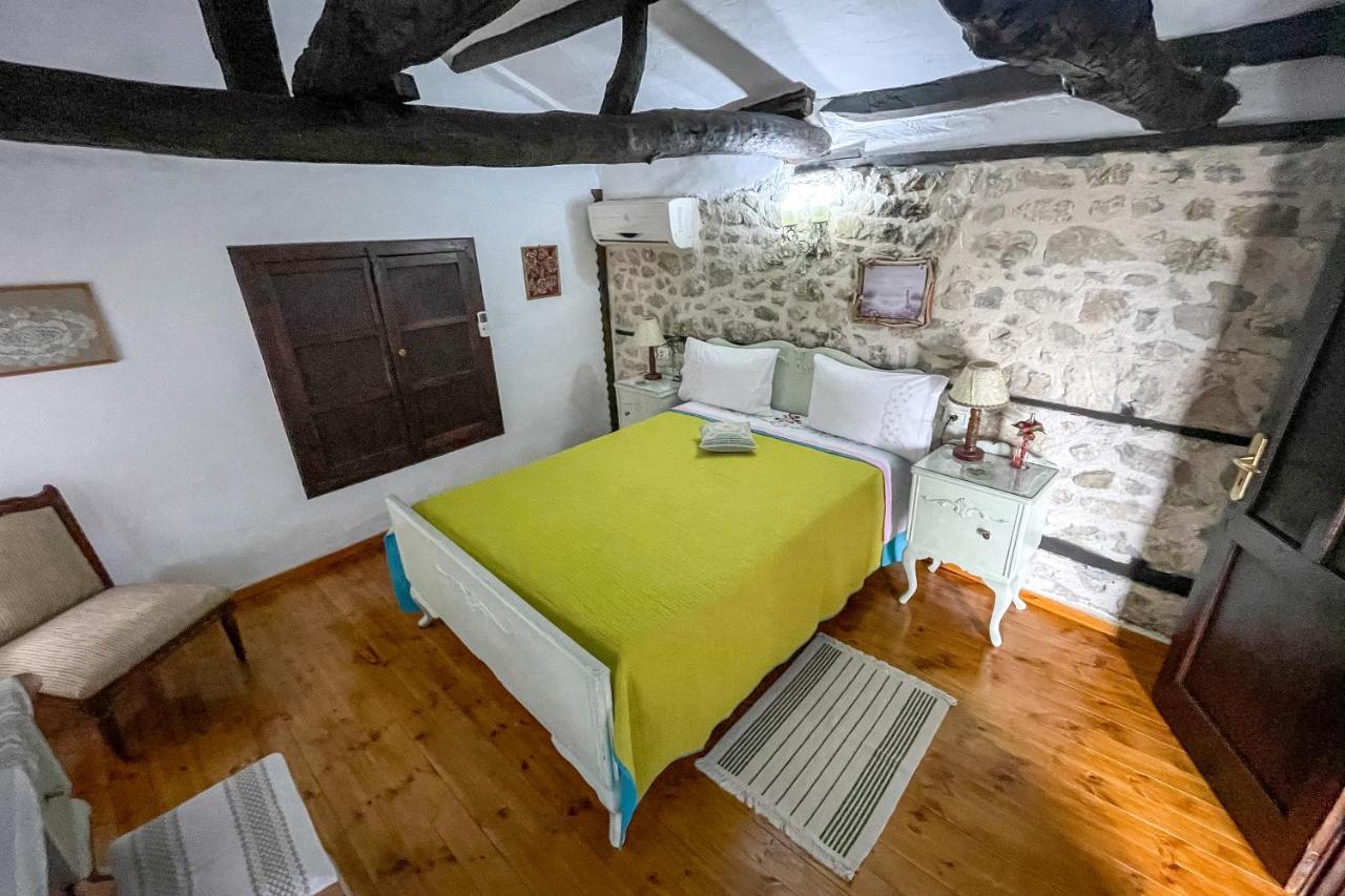 Bujtina Kodiket Guesthouse Берат Экстерьер фото
