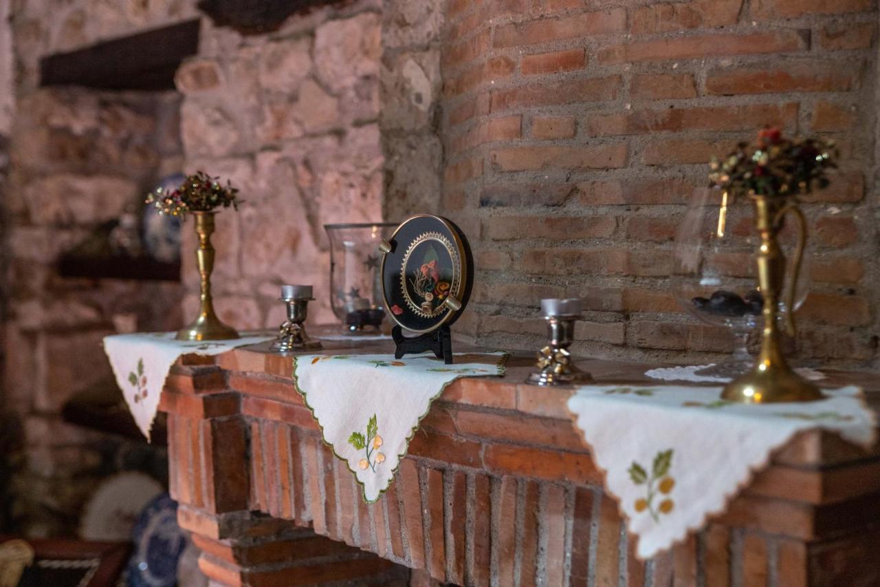 Bujtina Kodiket Guesthouse Берат Экстерьер фото