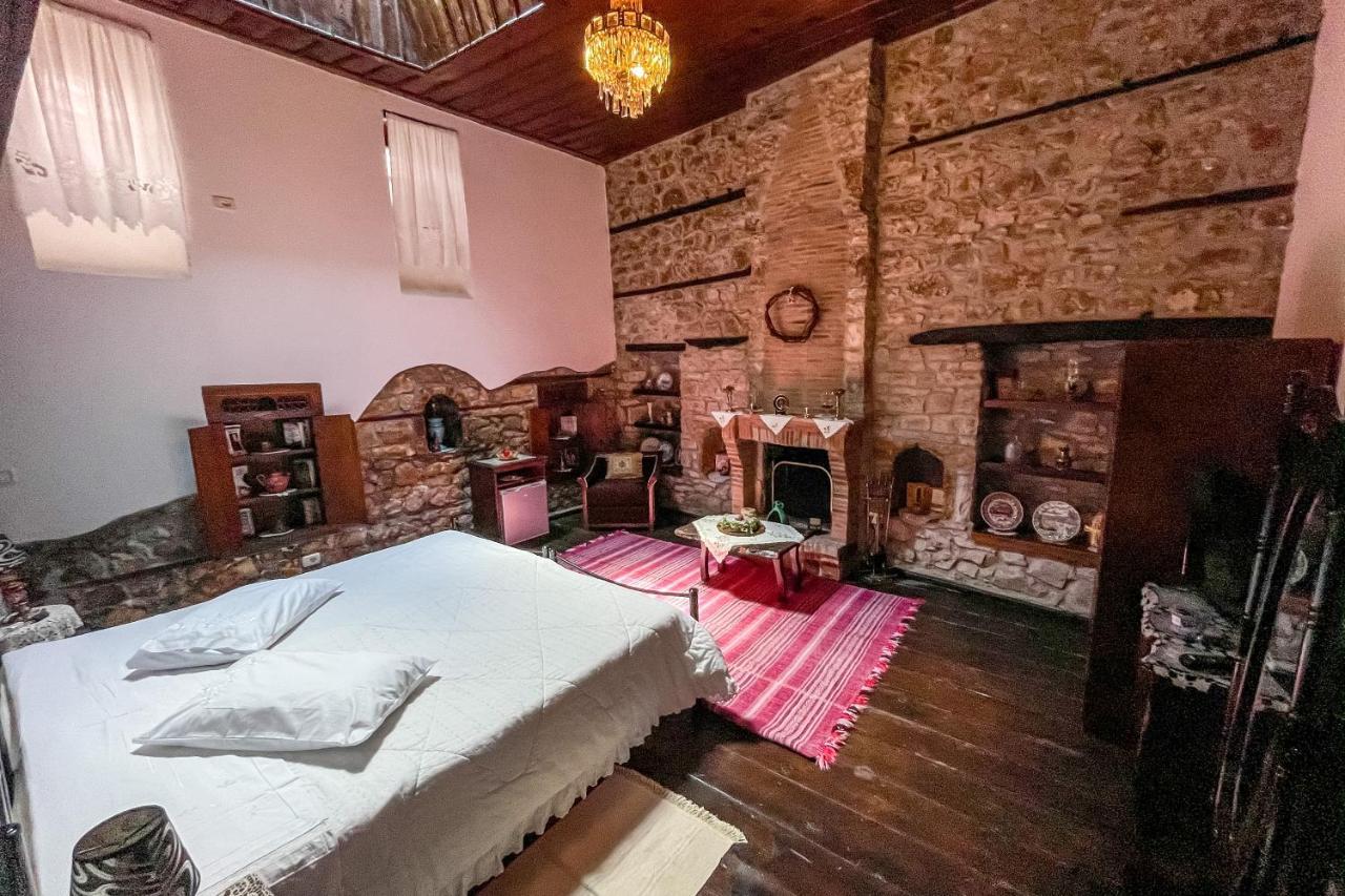 Bujtina Kodiket Guesthouse Берат Экстерьер фото